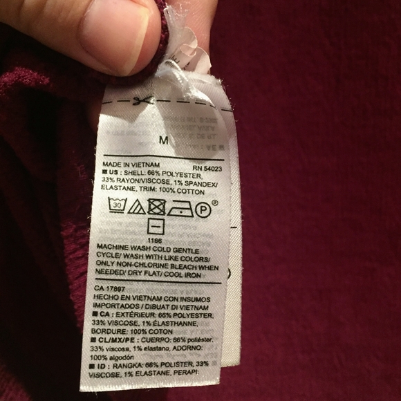 Long sleeve fuschia peasant blouse - Picture 8 of 8